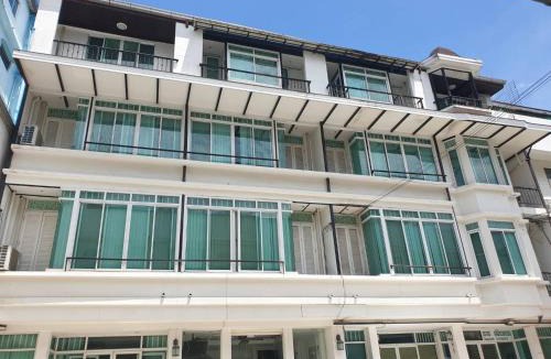 Samsen Nok House | Skutan-MTB Sutthisan