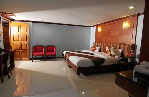 Khlong Toei Nuea Hotel | Sky Suites