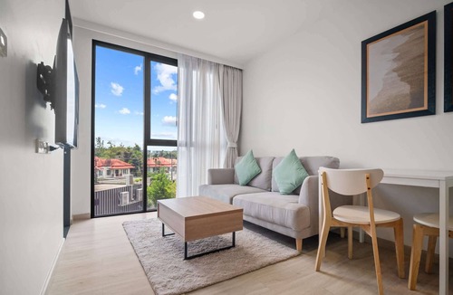 Laguna Apartment | Skypark Aurora Building 3 in Laguna by Banyan Living