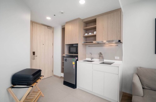 Laguna Condo | Skypark Aurora, One Bedroom 1615 1D Premium