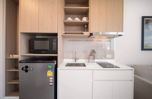 Laguna Condo | Skypark Aurora, One Bedroom 1615 1D Premium