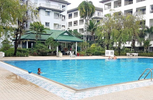 Na Kluea Apartment | Spacious 3rd floor studio at Baan Suan Lalana