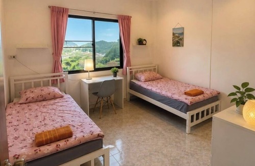 Hua Hin Apartment | Spacious Rooftop Apartment with Terrace