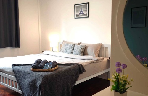 Chidlom Hotel | Spacious 5-bedroom hotel with WiFi, AC in delightful Krung Thep Maha Nakhon