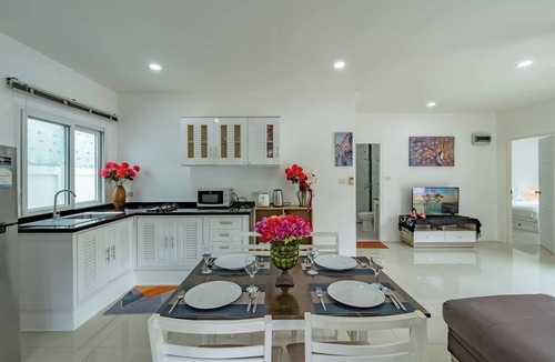 Chalong Villa | Star Private Pool Villa Peaceful 2 Br Tropical Hill
