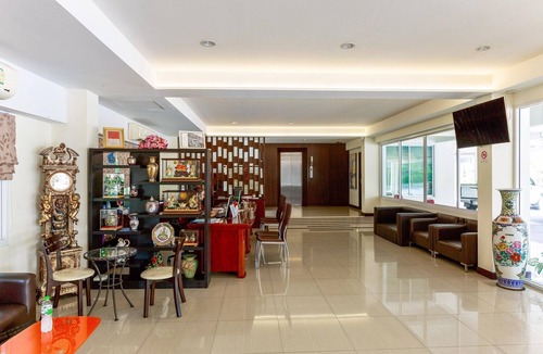 Bang Kra So House | Stylish Double Haven | Vresotel Deluxe Stay