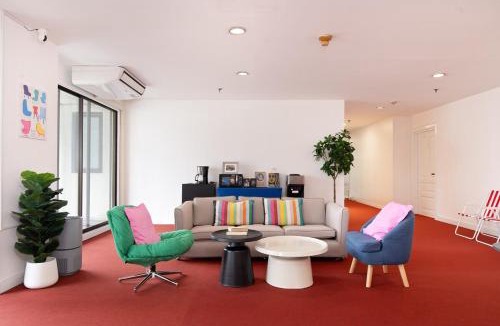 Ploenchit Apartment | Stylish Twin BR w Ensuite Bath & Relaxing Tub BTB7