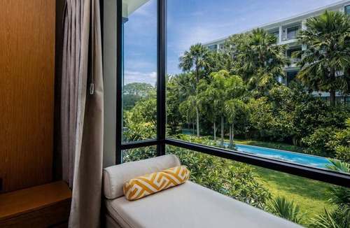 Rawai Apartment | Suite Aura 1BR | Pools|Gyms & Shuttle to Nai Harn