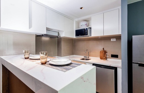 Rawai Apartment | Suite Elio 1BR | Pools|Gym & Shuttle to Nai Harn