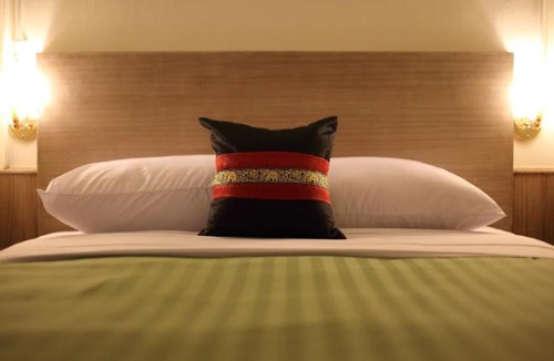 Bangkok Central Business District Hotel | Sukhumvit 20 Guest House