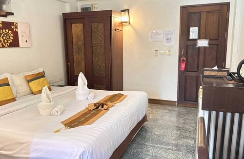 Nong Pa Khrang Hotel | Sunday Rainforest Chiangmai Hotel