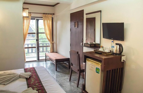 Nong Pa Khrang Hotel | Sunday Rainforest Chiangmai Hotel