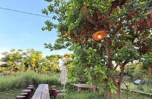 Vientiane Prefecture Apartment | Sunin Garden Cafe Homestay
