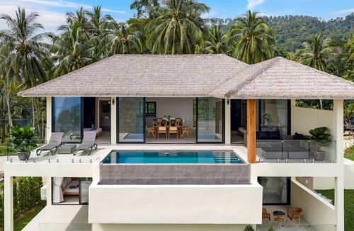 Maret House | Sunrise Hill Amazing Seaview 4br private pool