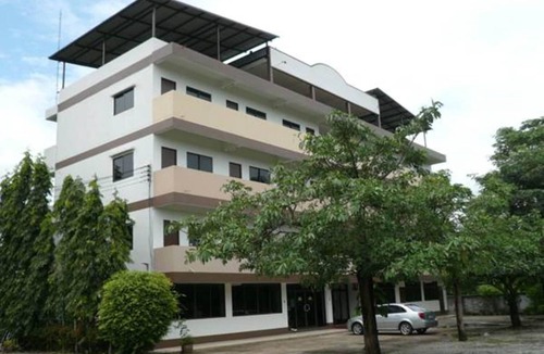 Kabin Buri Hotel | Sunshine Mansion
