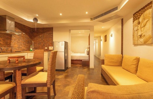 Si Sunthon Apartment | Surin Sabai, Surin Beach & cafés 4 km ~ Patong C131