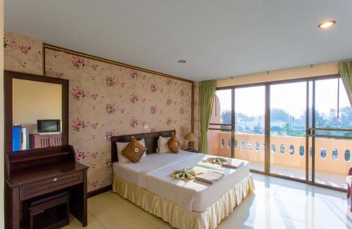 Cherngtalay Hotel | Surin Sunset Hotel - SHA