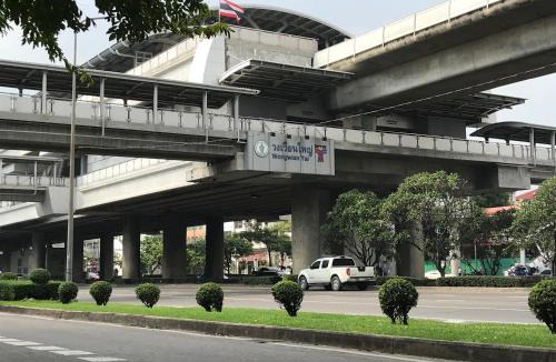 Khlong San Apartment | T2 2 Bedrooms 6 guests Full kitchen 1 min to BTS