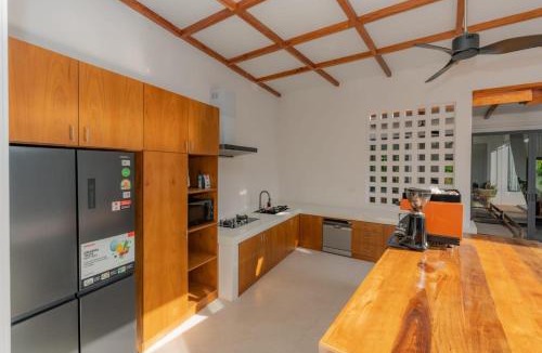 Si Sunthon Villa | Taraburi 6BR Pool Villa Phuket VVPHU91