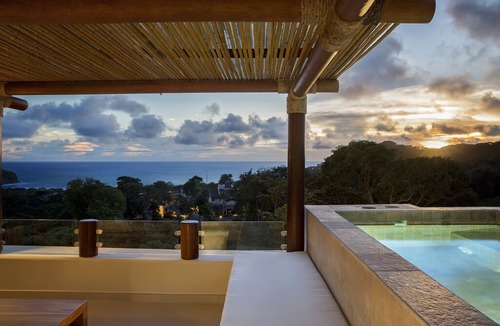 Guacalito de La Isla Condo | Terraza H5 Fully Equipped Luxury Penthouse @ Guacalito de la Isla
