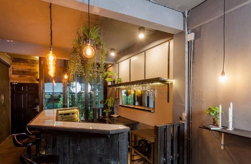 Phra Borom Maha Ratchawang Hotel | Boho Double Room near Khao San road
