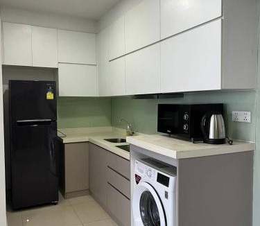 Chamkar Mon Apartment | The Bridge Residence, Multi-Apartment by Emma