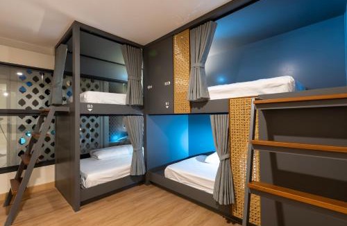 Pom Prap Sattru Phai Hotel | The Chedee Krungthep
