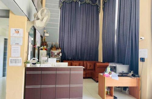 Lop Buri Hotel | The Chev Hotel