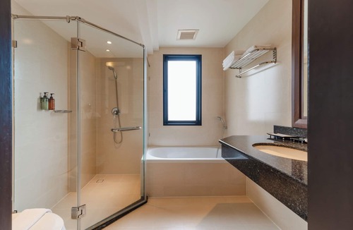 Nana Hotel | The Dawin Hotel