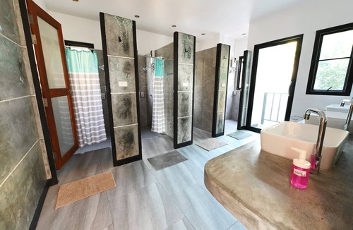 Koh Tao Hostel | The Dearly Koh Tao Hostel