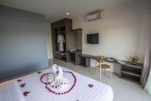 Chalong Hotel | The Elysium Residence - SHA Extra Plus