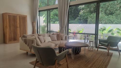 Maret Villa | The Forest