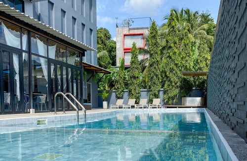 Ranong Hotel | The Galla Hotel