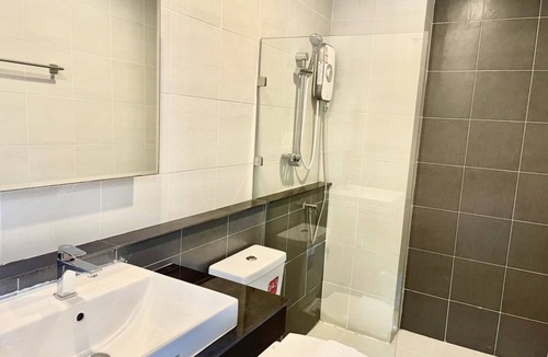 Bang Bo Hotel | The Living Hotel SamutPrakan
