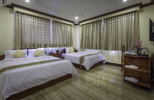 Prampir Makara House | The Mou Hotel - Triple Room - Free Bicycle usage