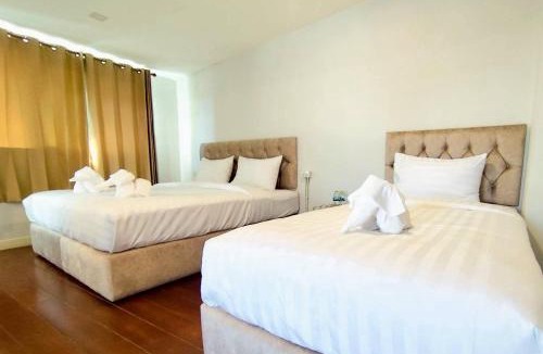 Chang Khlan Hostel | The Northern Grace Ping Riverside Hostel