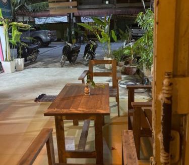 Kampot Apartment | The Panda Backpacker Hostel