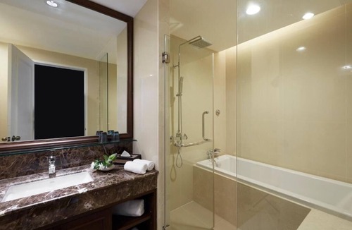 Silom Hotel | The Rose Residence Bangkok