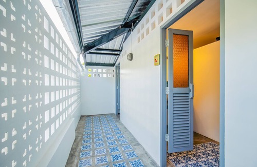 Thep Kasattri Hotel | The Rubber Hotel Phuket