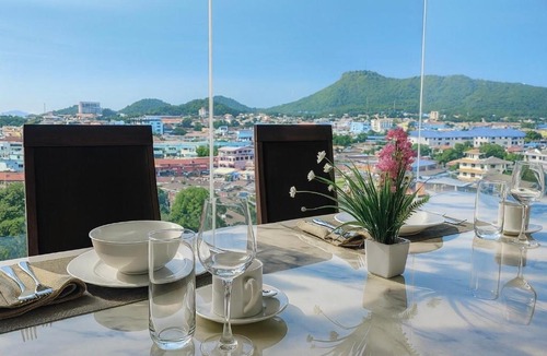 Si Racha Hotel | The Sriracha Residence
