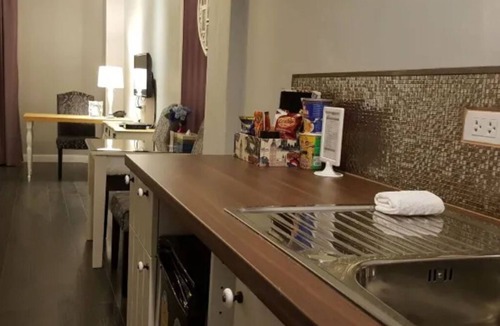Bang Lamphu Lang Hotel | The star of sathon Room 303