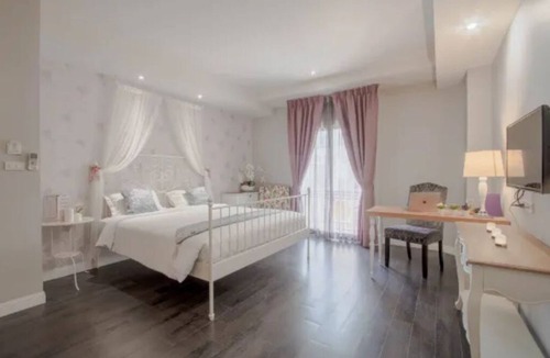 Bang Lamphu Lang Hotel | The star of sathon Room 303