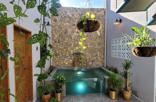 Las Pampas Apartment | The Stone Elephant - A place to relax in town with Hot Water and a Pool