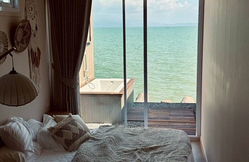 Pak Nam Hotel | The Street Bayfront