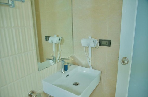 Nonthaburi House | The White Haus bangsrimueang Ivory house