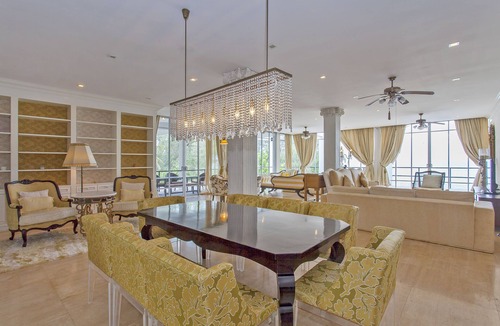 Mai Khao House | ⭐The White Pearl 5BR Modern Beachfront Pool Villa