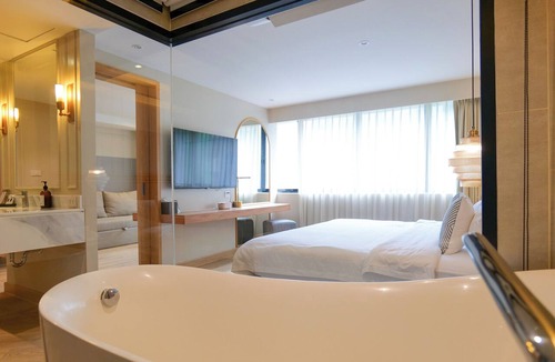 Bangkok Central Business District Hotel | THEE Bangkok by TH District
