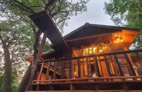Kanchanaburi House | three little birds 2 bedroom บ้านไม้กลางสวน