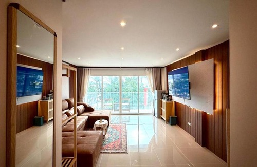 Patong House | Time Out Beachfront Suites
