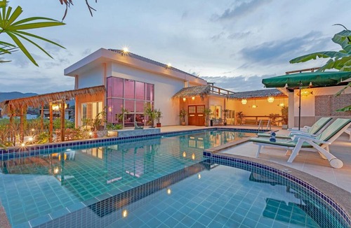 Nong Chaeng Villa | Tom Star Pool Villa Bang Tao